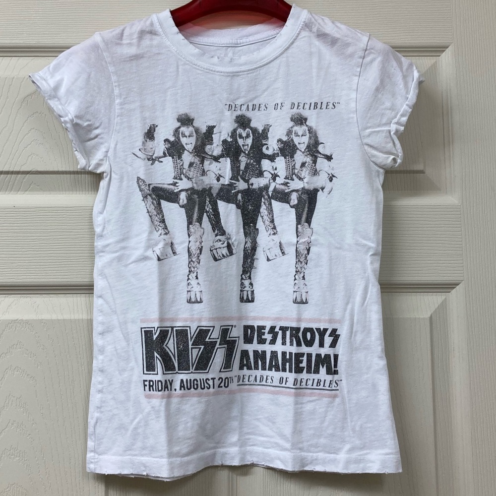 Women’s Recycled Karma KISS shirt size S